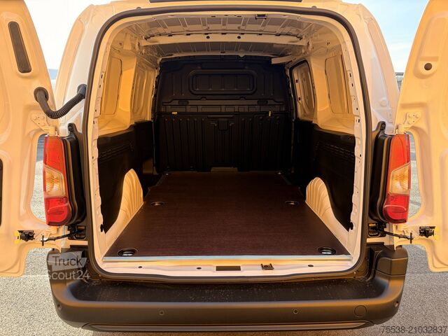 Fourgon tôlé Fiat Doblo
