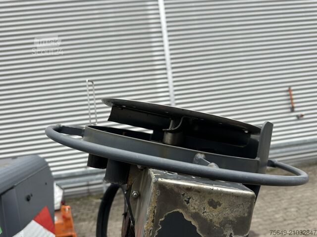 Customized van Sirius SH 2400 HS Salzstreuer  SH 2400 HS Salzstreuer, City, abrollbar, ca. 1,6m³