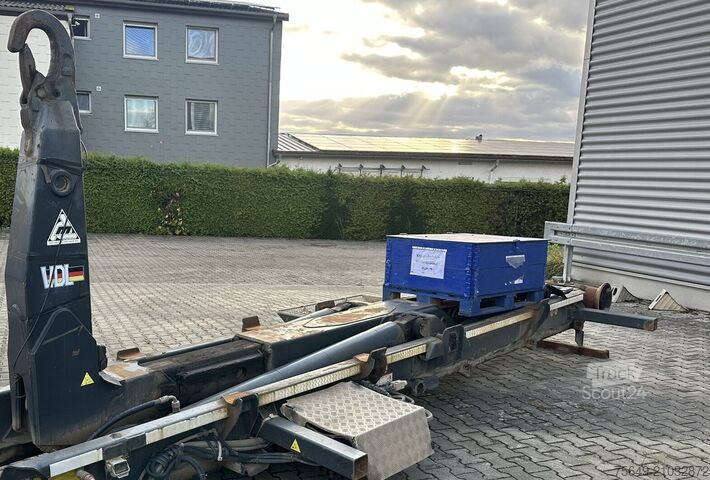 Haakarm vrachtwagen Mercedes-Benz Arocs 3240 8x4 Arocs 3240 8x4, Abroller VDL SK-25-5700 Schub-Knick, Wechselsystem