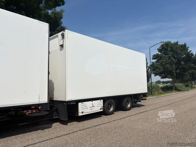 Hűtött/fagyasztott szállítás Burg BPM 00-18 TCZXX Mitsubishi Fridge / Loading Lif...
