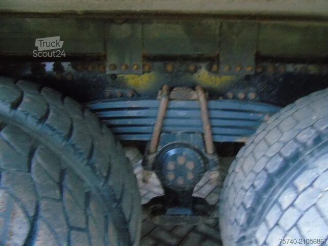 Atrelado da plataforma MAN TGA 26.360 + 6X4 + SPRING