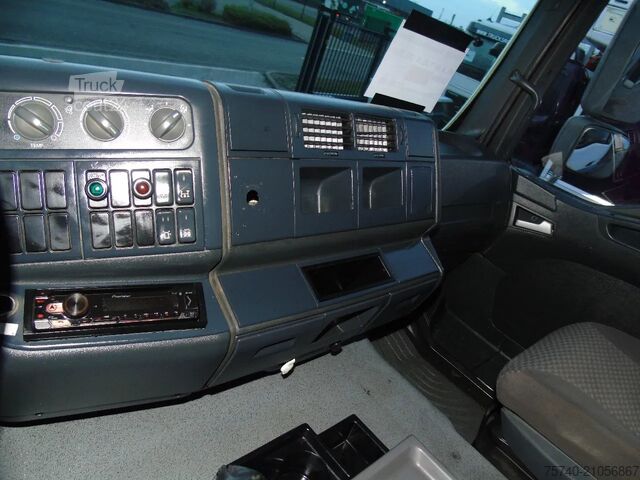 Atrelado da plataforma MAN TGA 26.360 + 6X4 + SPRING