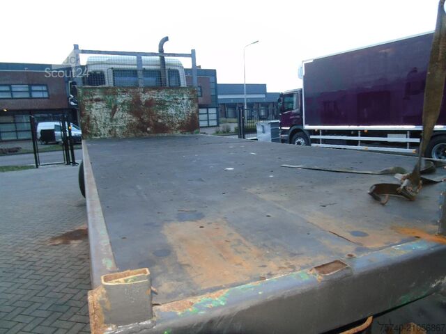 Atrelado da plataforma MAN TGA 26.360 + 6X4 + SPRING