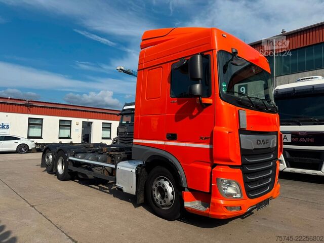 Lastebil med utskiftbar overbygning DAF XF 450 * RETARDER * AHK 2 X * SPACE CAP *