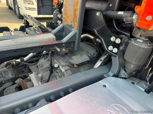 Lastebil med utskiftbar overbygning DAF XF 450 * RETARDER * AHK 2 X * SPACE CAP *