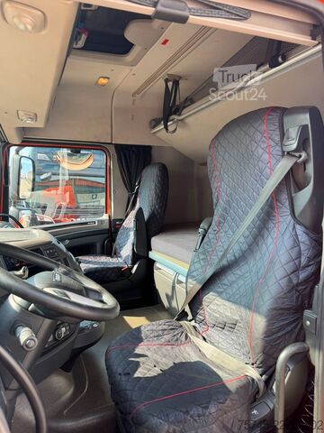 Lastebil med utskiftbar overbygning DAF XF 450 * RETARDER * AHK 2 X * SPACE CAP *