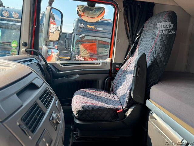 Lastebil med utskiftbar overbygning DAF XF 450 * RETARDER * AHK 2 X * SPACE CAP *