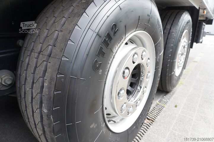 Gekoelde oplegger Kögel S24 refrigerator semi-trailer / 2023