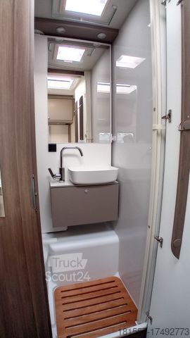 Напівінтегрований кемпер CARADO Edition25 T Ford 338 165PS Automatik 8G, Hubbett