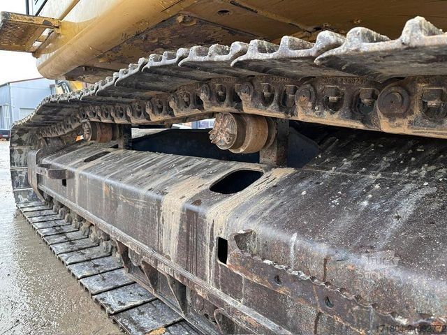 Εκσκαφέας ερπυστριοφόρος CATERPILLAR 324E LN