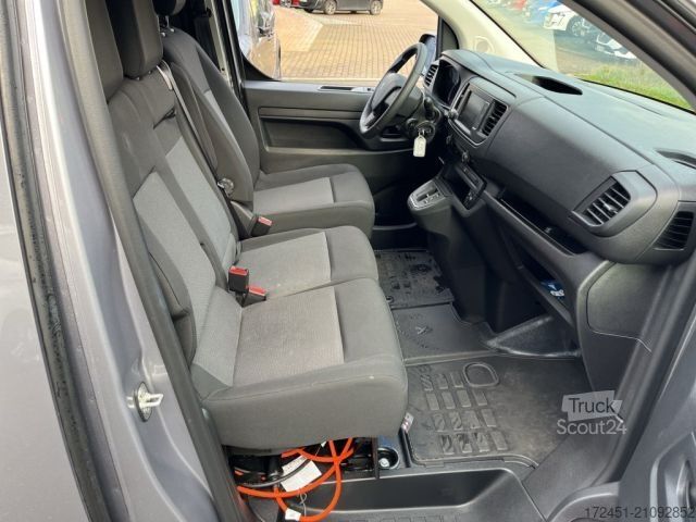 Panel van PEUGEOT e-Expert L2 (75kWh)