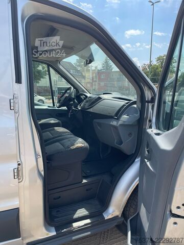 Gardinsidad skåpbil Ford Transit Kipper aus 1.Hand+Klima+AHK+EU5