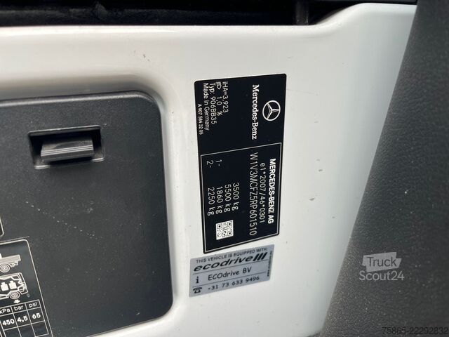 Furgoneta Mercedes-Benz Sprinter 319 1.9 CDI / L4 H3 / RWD / / Leder / ...