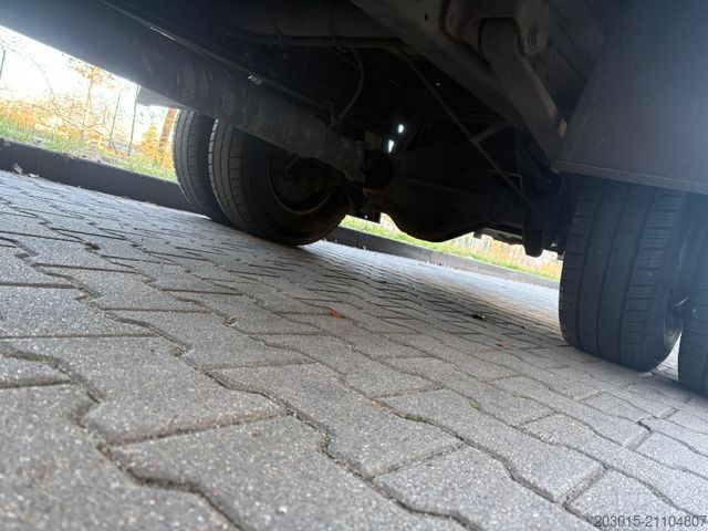 Furgon skrzyniowy IVECO Daily 70 C 14 G  Möbel