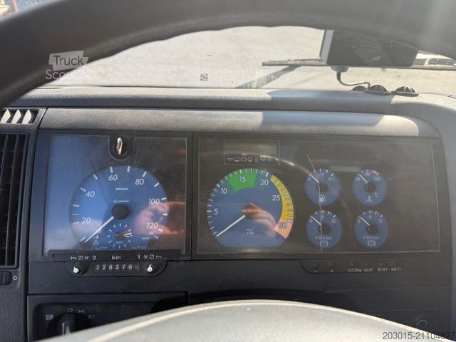 Autokran MERCEDES-BENZ ATEGO  1528     Kran