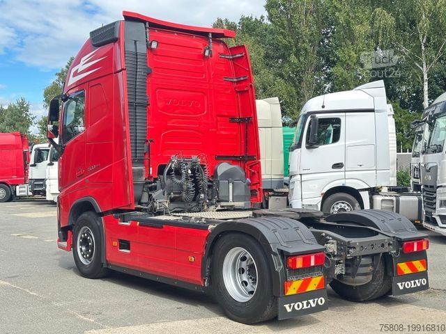 Standardní tahač VOLVO FH500  RETARDER ACC 2TANKS I-ParkCool