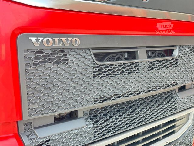 Standardní tahač VOLVO FH500  RETARDER ACC 2TANKS I-ParkCool