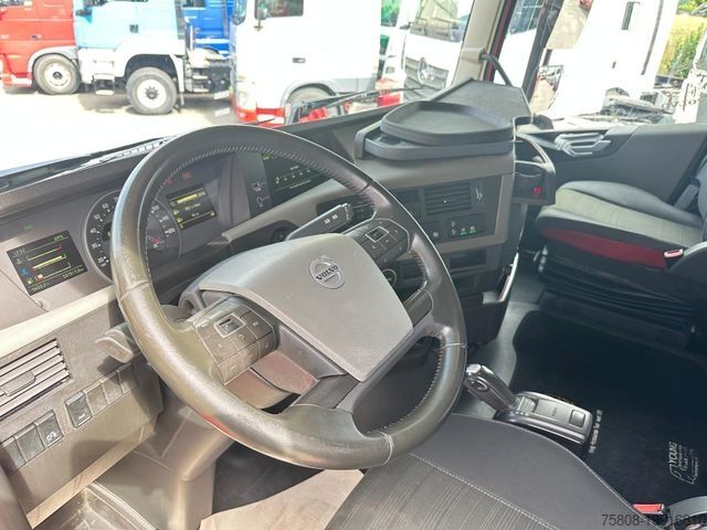 Standardní tahač VOLVO FH500  RETARDER ACC 2TANKS I-ParkCool