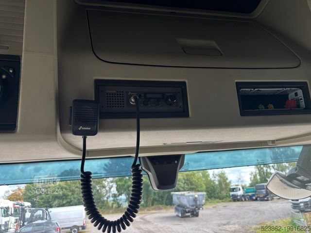 Standard nyergesvontató VOLVO FH460 ACC*Standklima*2xTank*TOP