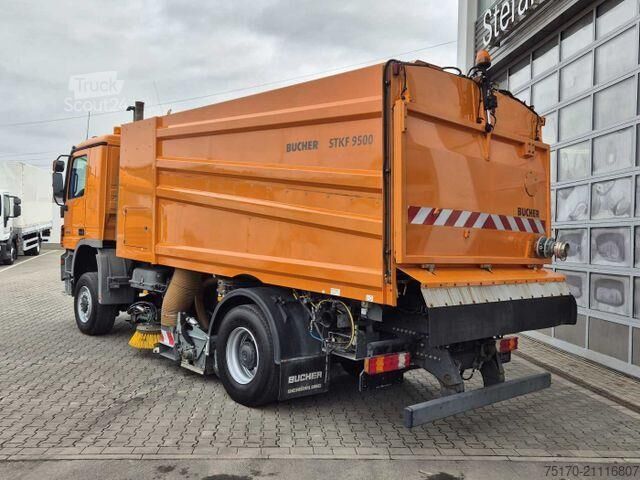Kehrmaschine Mercedes-Benz Actros 2032 A 4x4 Bucher STKF 9500 Airport 30x