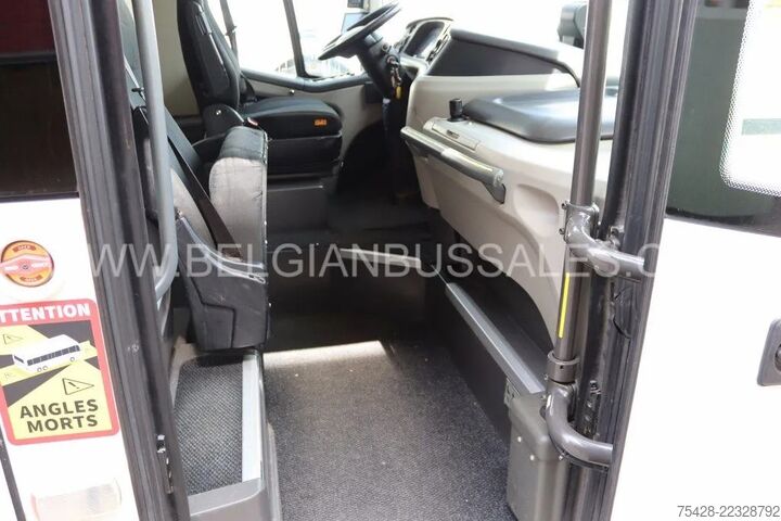 Dois andares VDL Futura FDD2 141/510 / TDX27 Astromega / S 531 D...