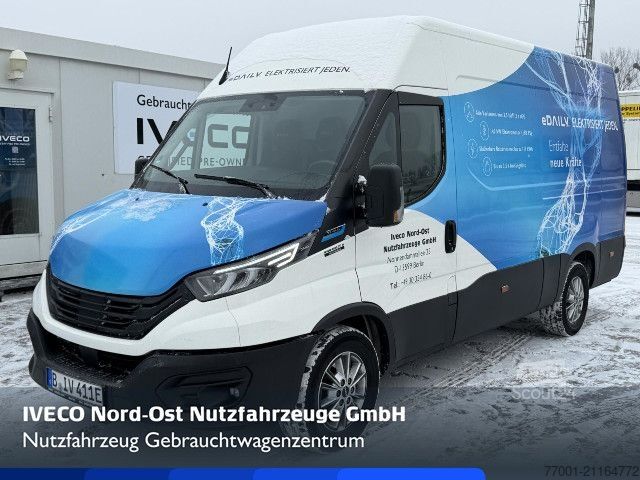 Panelová dodávka IVECO 35S14E V LED / AHK / ACC