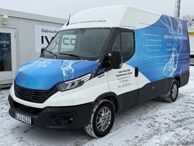 Panelová dodávka IVECO 35S14E V LED / AHK / ACC