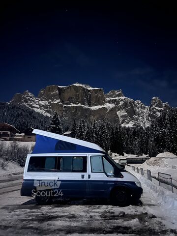 Furgón camperizado Ford Westfalia Nugget