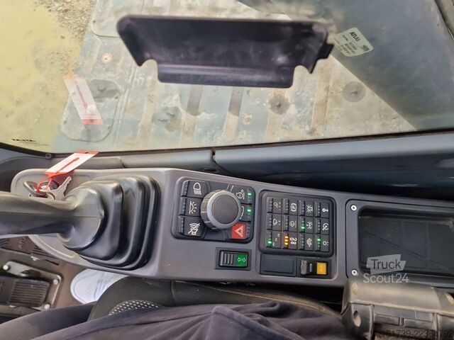 Umschlagbagger ATLAS 250MH Blue / 2024 / 2100 MTH