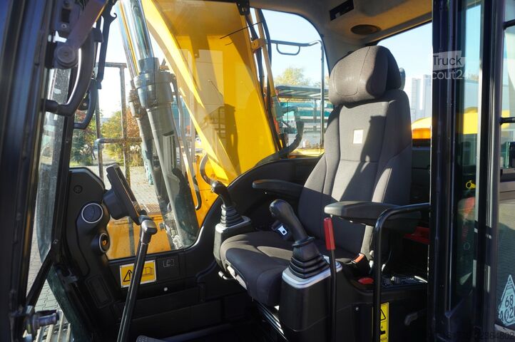 Rupsgraafmachine JCB JS 145LC crawler excavator / 4800 MTH