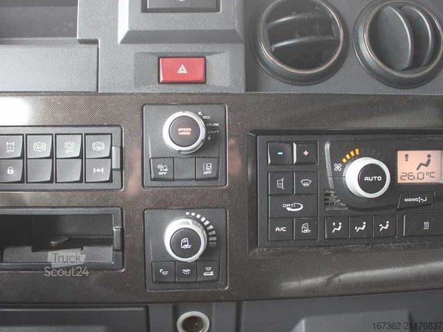 Tractora standard RENAULT T520, EURO 6