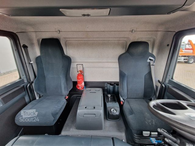 Caminhão frigorífico MAN TGM 18.290 4X2 LL/Ldbw/Triple Verdamp. /FRC 2020