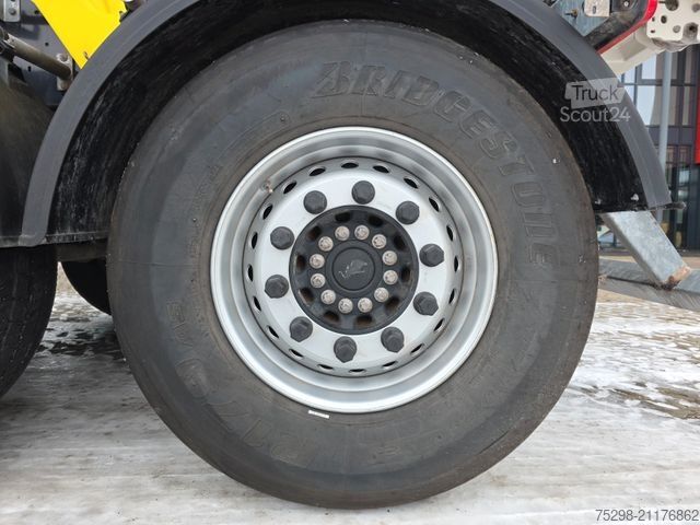 Tipper semitrailer SCHMITZ CARGOBULL SKI 24 SL 7.2 / Liftachse