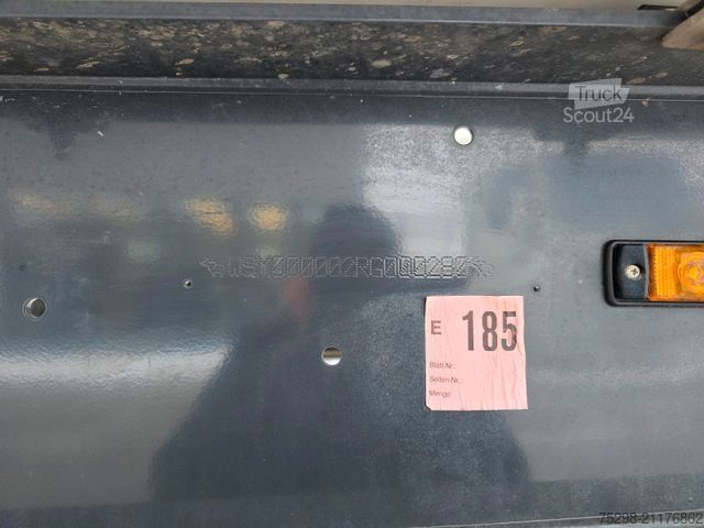 Tipper semitrailer SCHMITZ CARGOBULL SKI 24 SL 7.2 / Liftachse