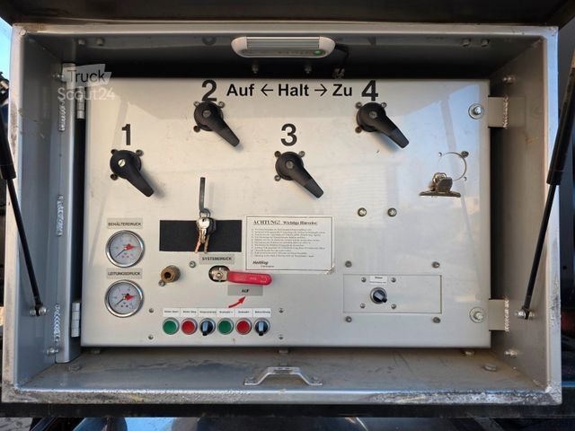 Cisternové vozidlo MAN TGX 26.580 6x2-4 LL /SILO/Lenkachse/Xenon/6D