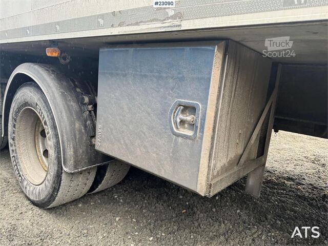  Schmitz Cargobull 2-axle box trailer with Carrier refrigeration unit