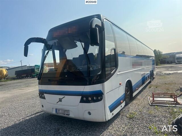  Volvo 9700H bus w/ 54 seats w/ summer and winter tires