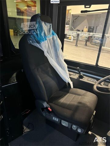   Golden Dragon Pivot EV Electric Bus
