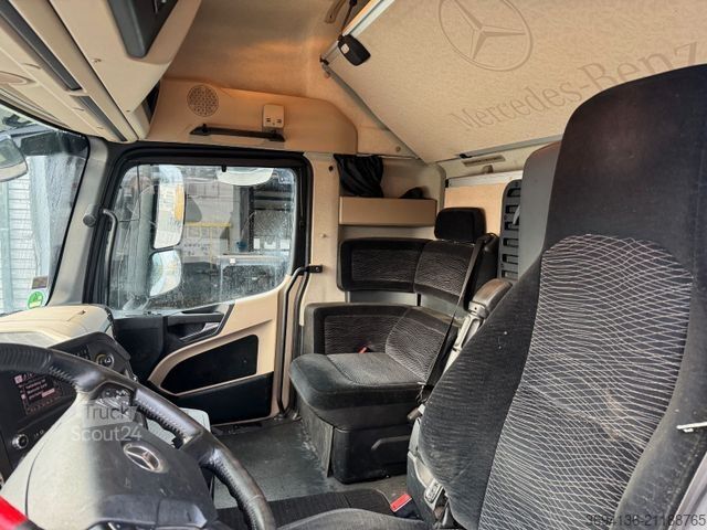 Schwerlast LKW/SZM MERCEDES-BENZ Actros 4163 SLT 8x4 kurz TRK 180 t. Hydraulik