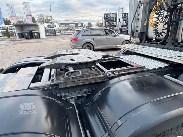 Schwerlast LKW/SZM MERCEDES-BENZ Actros 4163 SLT 8x4 kurz TRK 180 t. Hydraulik