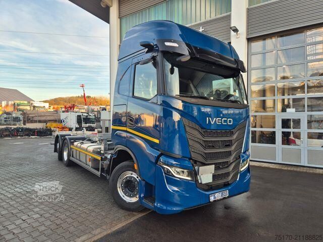 Podwozie z kabiną Iveco AS260S50Y/FS CM 6x2-4 BDF Standklima 2xAHK Cam