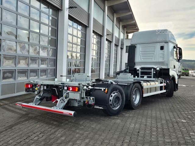 Podwozie z kabiną Iveco S-Way AS260S50Y/FS CM 6x2 BDF