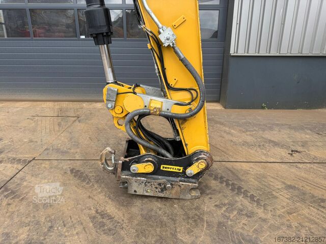 Wheel excavator Caterpillar M320F