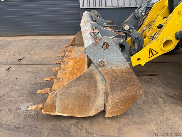 Rakodógép Kramer 8155 / Forks / bucket