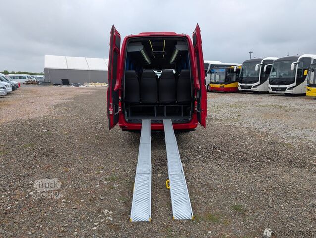 Autobus MERCEDES-BENZ Sprinter 519 4x4