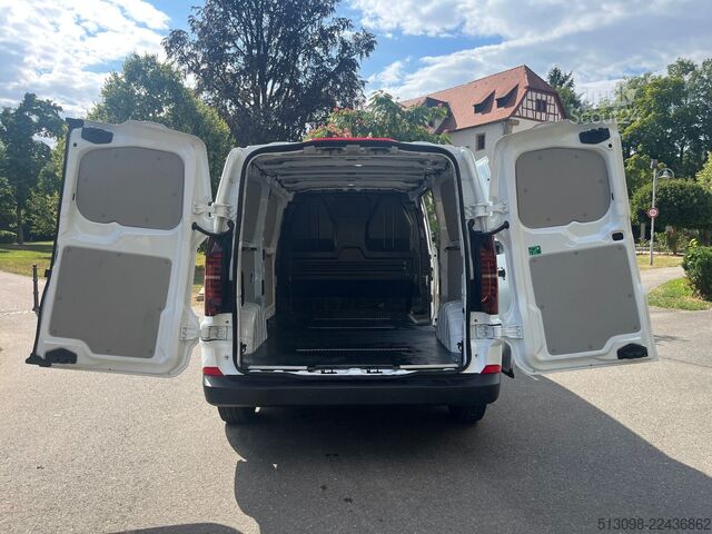 Furgon blaszak VOLKSWAGEN T7 TEMPOMAT SPURHALTE ASSIST KLIMA 1.HAND