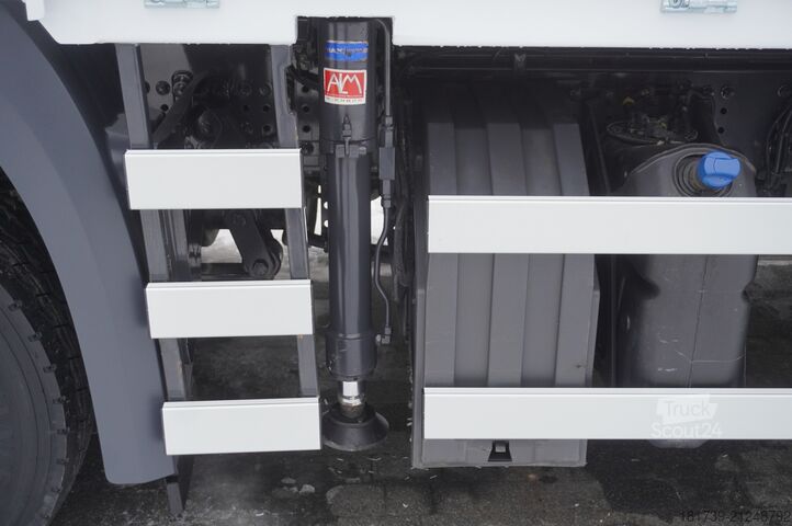 Platforma su kranu Mercedes-Benz Arocs 2536 6x2 E6 / Fassi F195A.0.23 / r