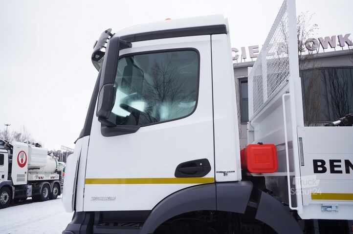 Platforma su kranu Mercedes-Benz Arocs 2536 6x2 E6 / Fassi F195A.0.23 / r