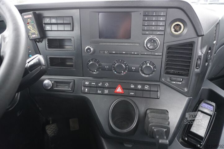 Platforma su kranu Mercedes-Benz Arocs 2536 6x2 E6 / Fassi F195A.0.23 / r