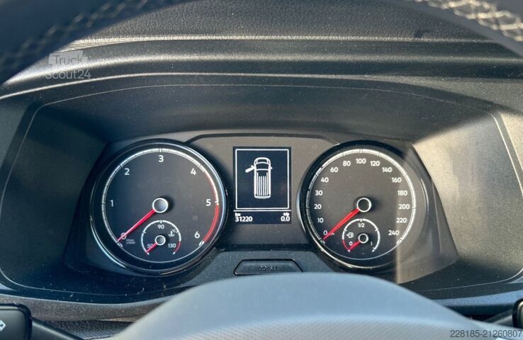 Autobuz multifuncțional VOLKSWAGEN Multivan T6 2016 - Multivan 2.0 tdi Trendline 130cv